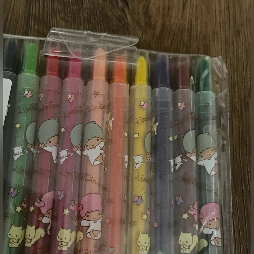 SANRIO-NWT Long Crayon Pens-choose Badtz-Maru or Little Twin Stars